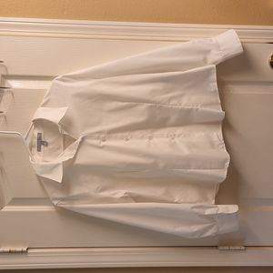 Foxcroft white bottom down blouse